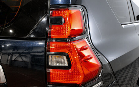 Toyota Land Cruiser Prado 150 рестайлинг 2, 2018 год, 4 799 000 рублей, 10 фотография