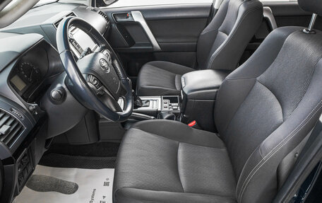 Toyota Land Cruiser Prado 150 рестайлинг 2, 2018 год, 4 799 000 рублей, 12 фотография