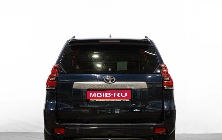 Toyota Land Cruiser Prado 150 рестайлинг 2, 2018 год, 4 799 000 рублей, 6 фотография