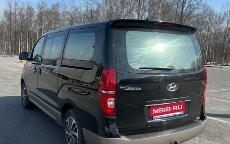 Hyundai Grand Starex Grand Starex I рестайлинг 2, 2019 год, 3 649 000 рублей, 6 фотография