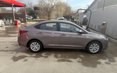 Hyundai Solaris II рестайлинг, 2018 год, 1 500 000 рублей, 2 фотография