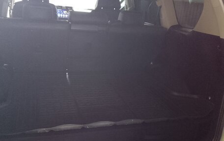 Toyota Land Cruiser Prado 150 рестайлинг 2, 2014 год, 3 250 000 рублей, 10 фотография