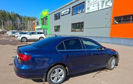 Volkswagen Jetta VI, 2015 год, 1 100 000 рублей, 3 фотография