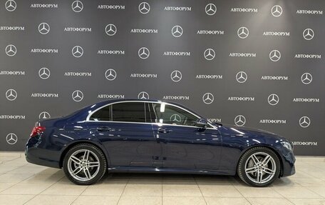Mercedes-Benz E-Класс, 2019 год, 3 400 000 рублей, 4 фотография