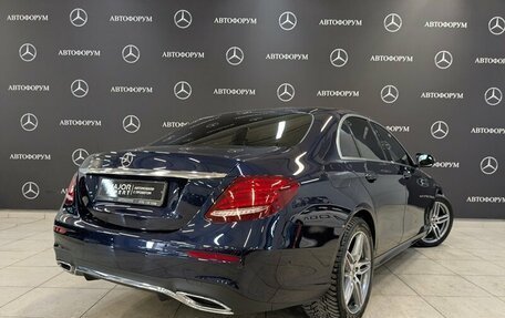 Mercedes-Benz E-Класс, 2019 год, 3 400 000 рублей, 5 фотография