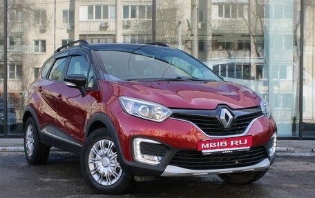 Renault Kaptur I рестайлинг, 2019 год, 1 644 000 рублей, 3 фотография