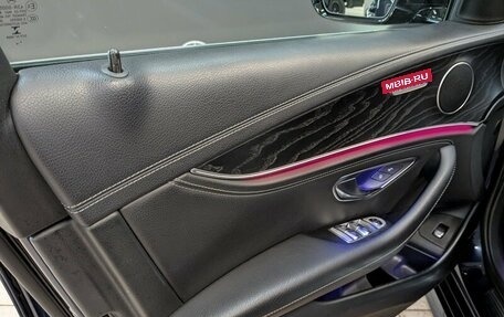 Mercedes-Benz E-Класс, 2019 год, 3 400 000 рублей, 12 фотография