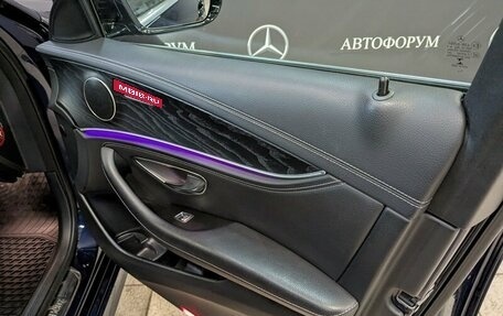 Mercedes-Benz E-Класс, 2019 год, 3 400 000 рублей, 13 фотография