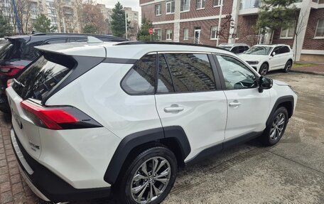 Toyota RAV4, 2024 год, 4 150 000 рублей, 3 фотография