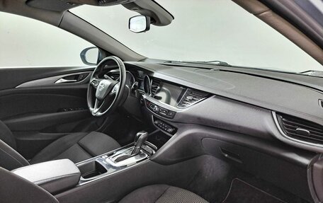 Opel Insignia II рестайлинг, 2018 год, 2 150 000 рублей, 11 фотография