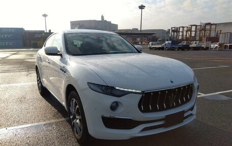 Maserati Levante I, 2022 год, 5 980 000 рублей, 1 фотография