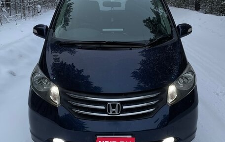 Honda Freed I, 2010 год, 900 000 рублей, 1 фотография
