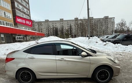 Hyundai Solaris II рестайлинг, 2012 год, 680 000 рублей, 6 фотография
