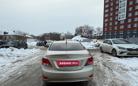 Hyundai Solaris II рестайлинг, 2012 год, 680 000 рублей, 3 фотография