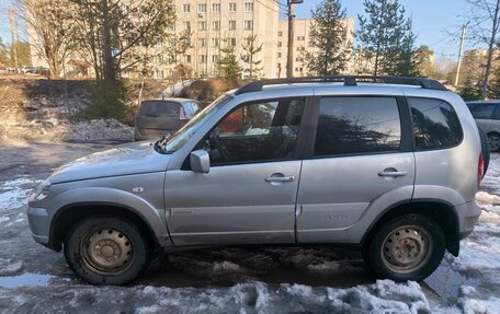 Chevrolet Niva I рестайлинг, 2011 год, 450 000 рублей, 4 фотография