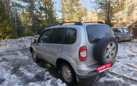 Chevrolet Niva I рестайлинг, 2011 год, 450 000 рублей, 5 фотография