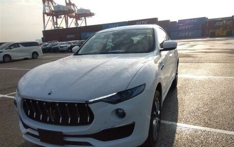 Maserati Levante I, 2022 год, 5 980 000 рублей, 2 фотография