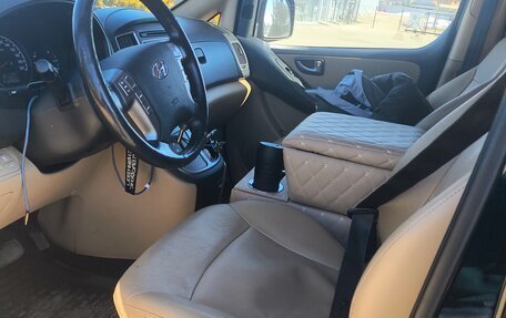 Hyundai H-1 II рестайлинг, 2018 год, 2 800 000 рублей, 6 фотография