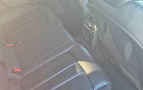 Audi A4, 2018 год, 2 500 000 рублей, 16 фотография