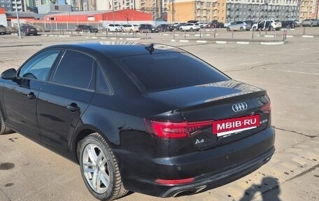 Audi A4, 2018 год, 2 500 000 рублей, 4 фотография