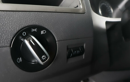 Volkswagen Caravelle T5, 2013 год, 2 149 000 рублей, 20 фотография