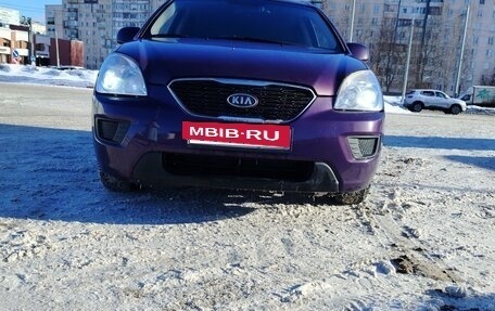 KIA Carens III (RP), 2010 год, 450 000 рублей, 13 фотография