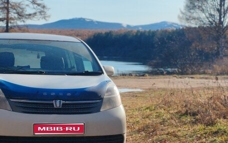 Toyota ISis I, 2005 год, 750 000 рублей, 1 фотография