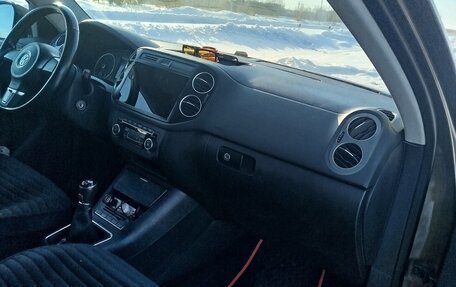 Volkswagen Tiguan I, 2014 год, 140 000 рублей, 10 фотография