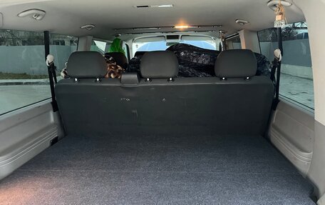 Volkswagen Caravelle T5, 2013 год, 2 550 000 рублей, 11 фотография