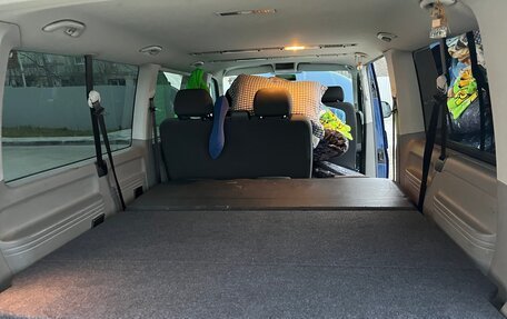 Volkswagen Caravelle T5, 2013 год, 2 550 000 рублей, 12 фотография