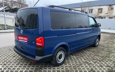 Volkswagen Caravelle T5, 2013 год, 2 550 000 рублей, 8 фотография