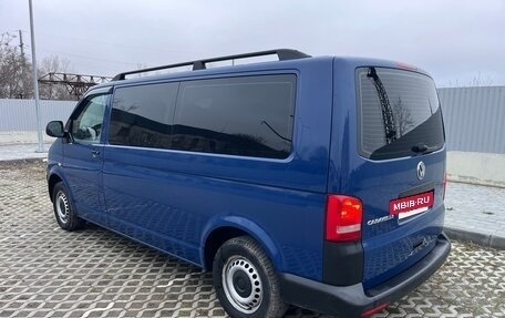 Volkswagen Caravelle T5, 2013 год, 2 550 000 рублей, 6 фотография