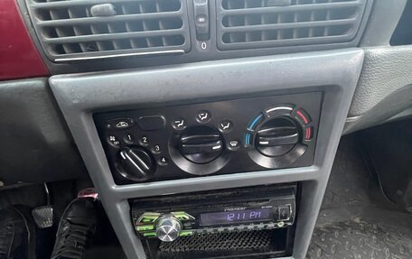 Daewoo Nexia I рестайлинг, 2004 год, 175 000 рублей, 10 фотография