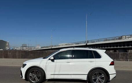 Volkswagen Tiguan II, 2018 год, 2 950 000 рублей, 5 фотография