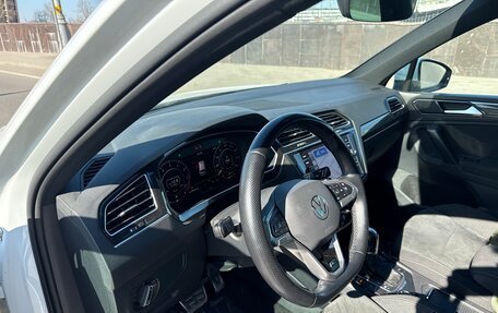 Volkswagen Tiguan II, 2018 год, 2 950 000 рублей, 9 фотография