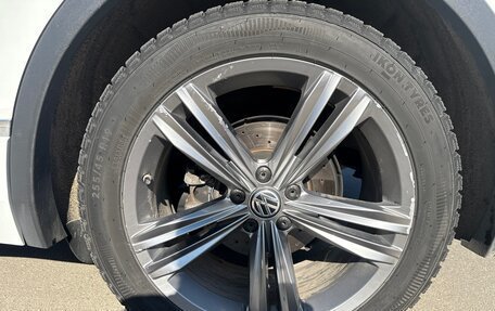 Volkswagen Tiguan II, 2018 год, 2 950 000 рублей, 11 фотография