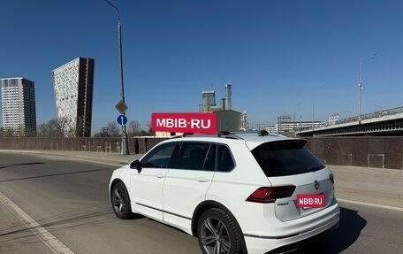 Volkswagen Tiguan II, 2018 год, 2 950 000 рублей, 4 фотография
