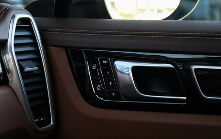 Porsche Cayenne III, 2019 год, 8 050 000 рублей, 10 фотография