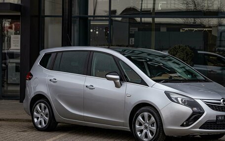 Opel Zafira C рестайлинг, 2012 год, 995 000 рублей, 7 фотография