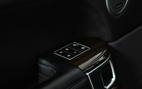 Land Rover Range Rover IV рестайлинг, 2015 год, 4 249 700 рублей, 19 фотография