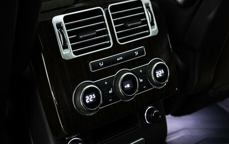 Land Rover Range Rover IV рестайлинг, 2015 год, 4 249 700 рублей, 27 фотография