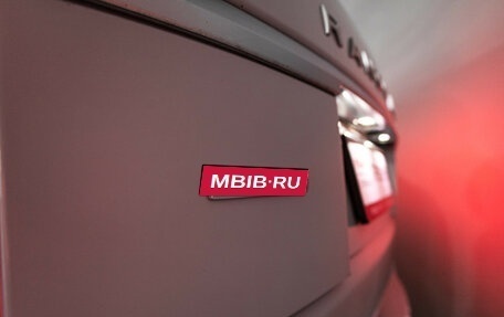 Land Rover Range Rover IV рестайлинг, 2015 год, 4 249 700 рублей, 37 фотография