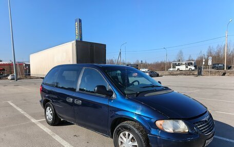 Chrysler Voyager IV, 2002 год, 300 000 рублей, 3 фотография