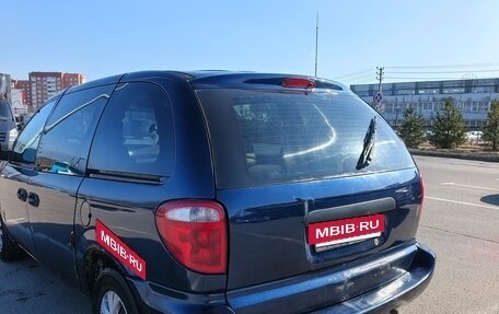 Chrysler Voyager IV, 2002 год, 300 000 рублей, 2 фотография