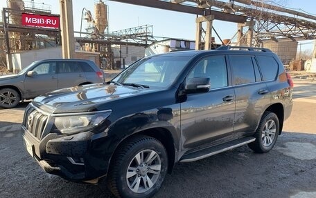 Toyota Land Cruiser Prado 150 рестайлинг 2, 2019 год, 5 500 000 рублей, 3 фотография