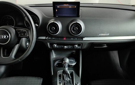 Audi A3, 2017 год, 1 895 000 рублей, 15 фотография