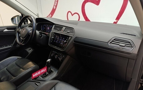 Volkswagen Tiguan II, 2020 год, 2 600 000 рублей, 8 фотография