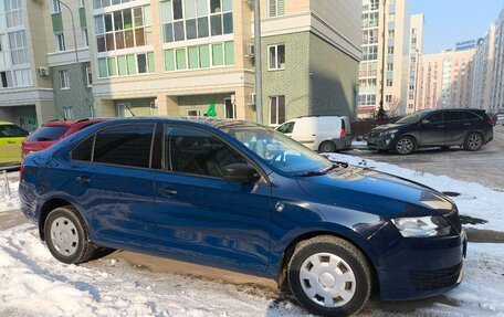 Skoda Rapid I, 2015 год, 700 000 рублей, 2 фотография