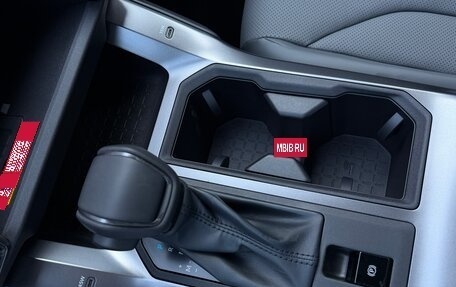 Toyota RAV4, 2025 год, 4 990 000 рублей, 14 фотография