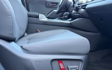 Toyota RAV4, 2025 год, 4 990 000 рублей, 19 фотография